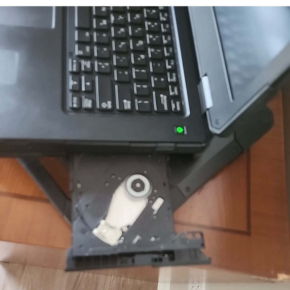 Dell Latitude 5414 14 inch Intel Core i5 6th Gen. 2.40GHz, 8GB RAM No SSD/Caddy - Picture 9 of 16